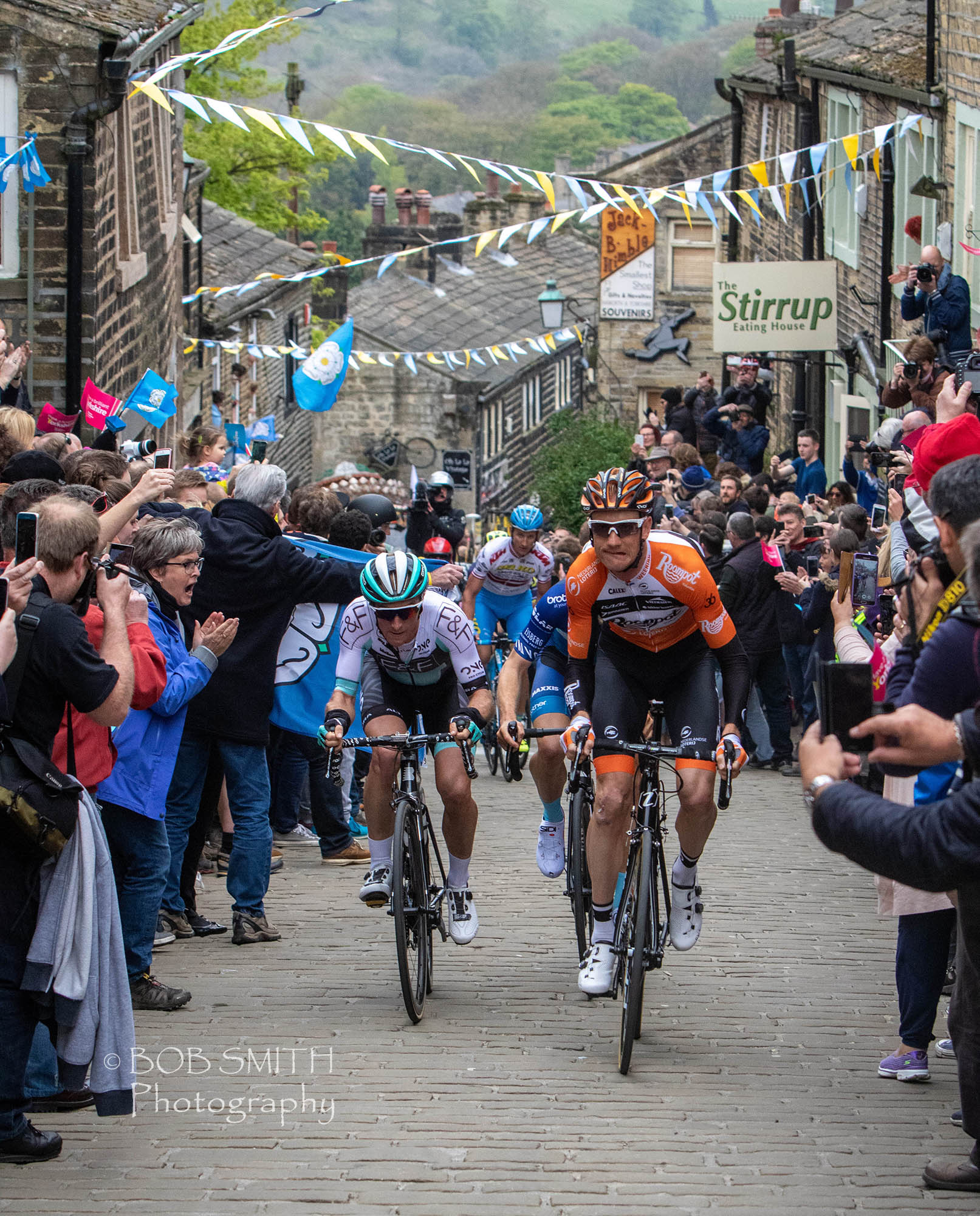 Tour de Yorkshire, Haworth Main Street