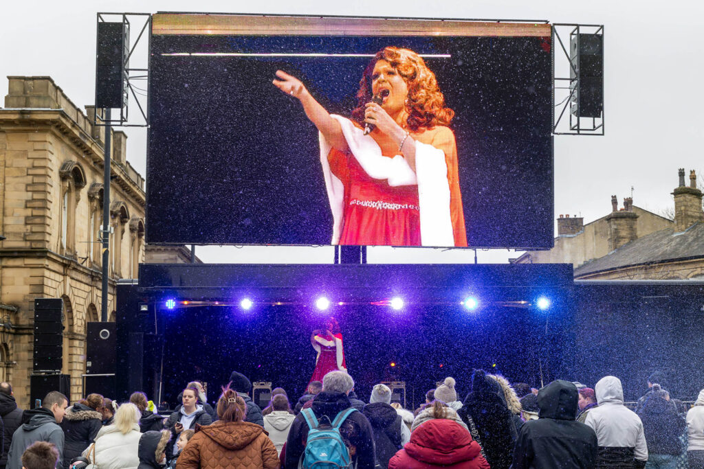 Keighley Christmas lights switch on, 2025
